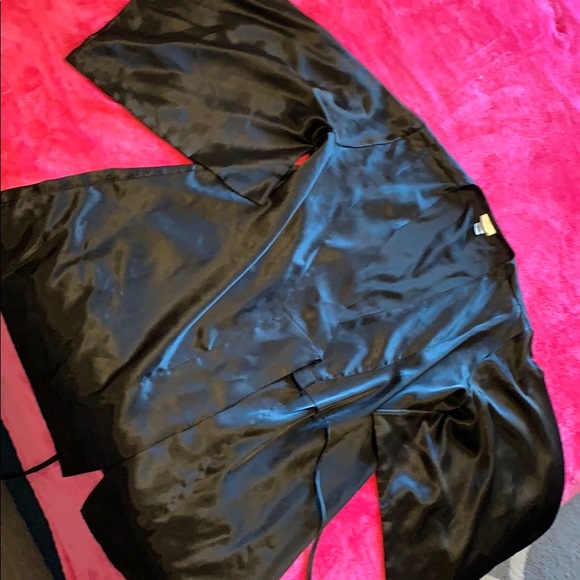 Kimono style black robe - Picture 1 of 1
